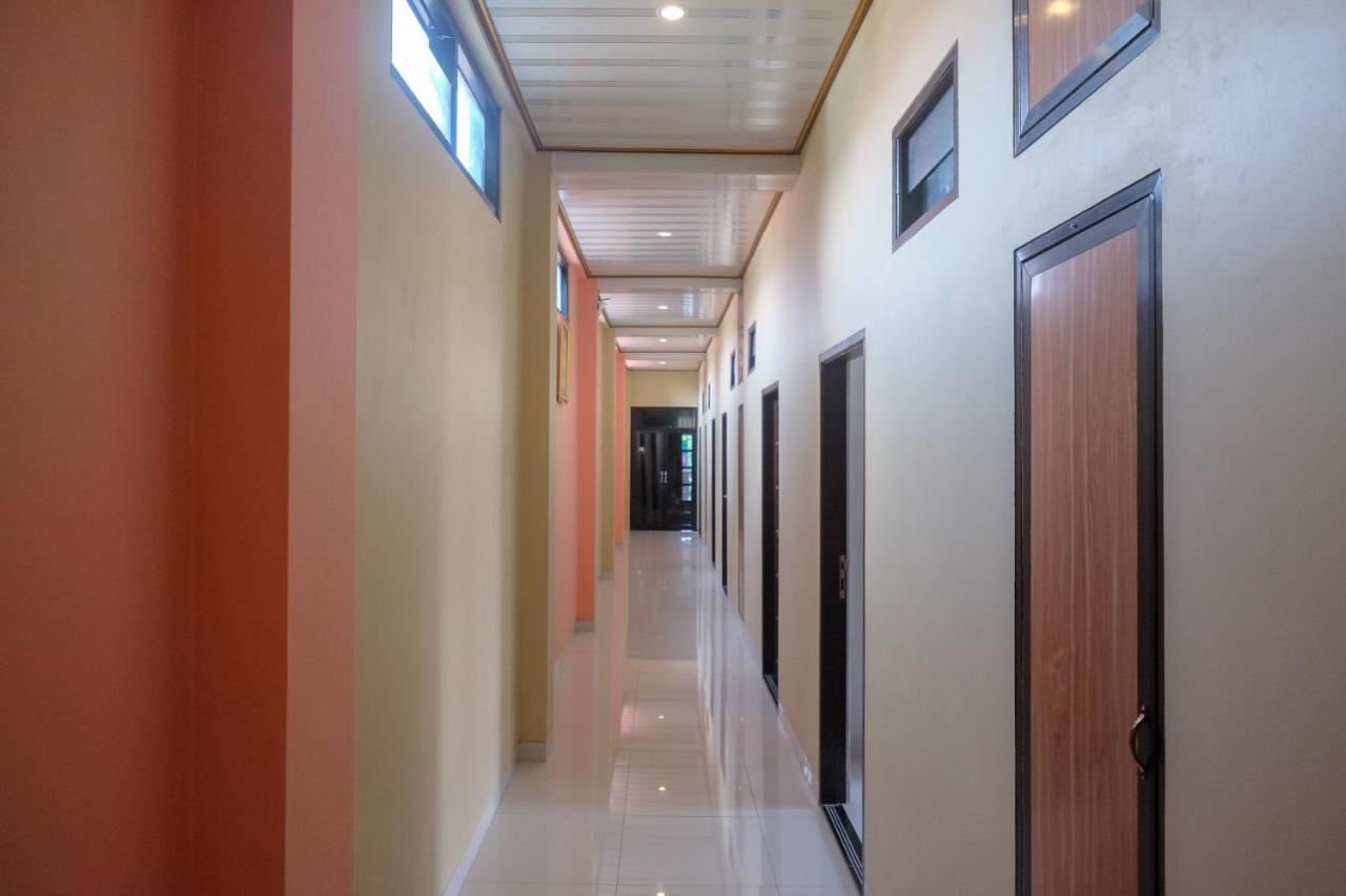 Sans Hotel Kumbang Yogyakarta By Reddoorz Exteriér fotografie