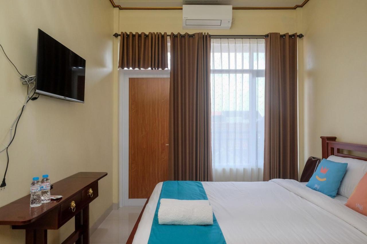 Sans Hotel Kumbang Yogyakarta By Reddoorz Exteriér fotografie