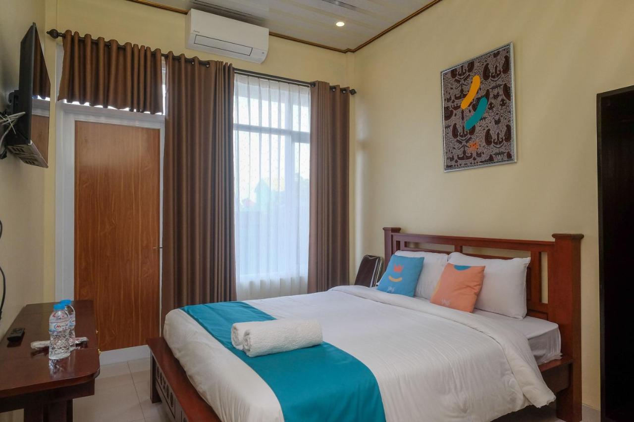Sans Hotel Kumbang Yogyakarta By Reddoorz Exteriér fotografie