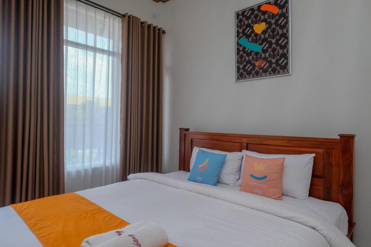 Sans Hotel Kumbang Yogyakarta By Reddoorz Exteriér fotografie