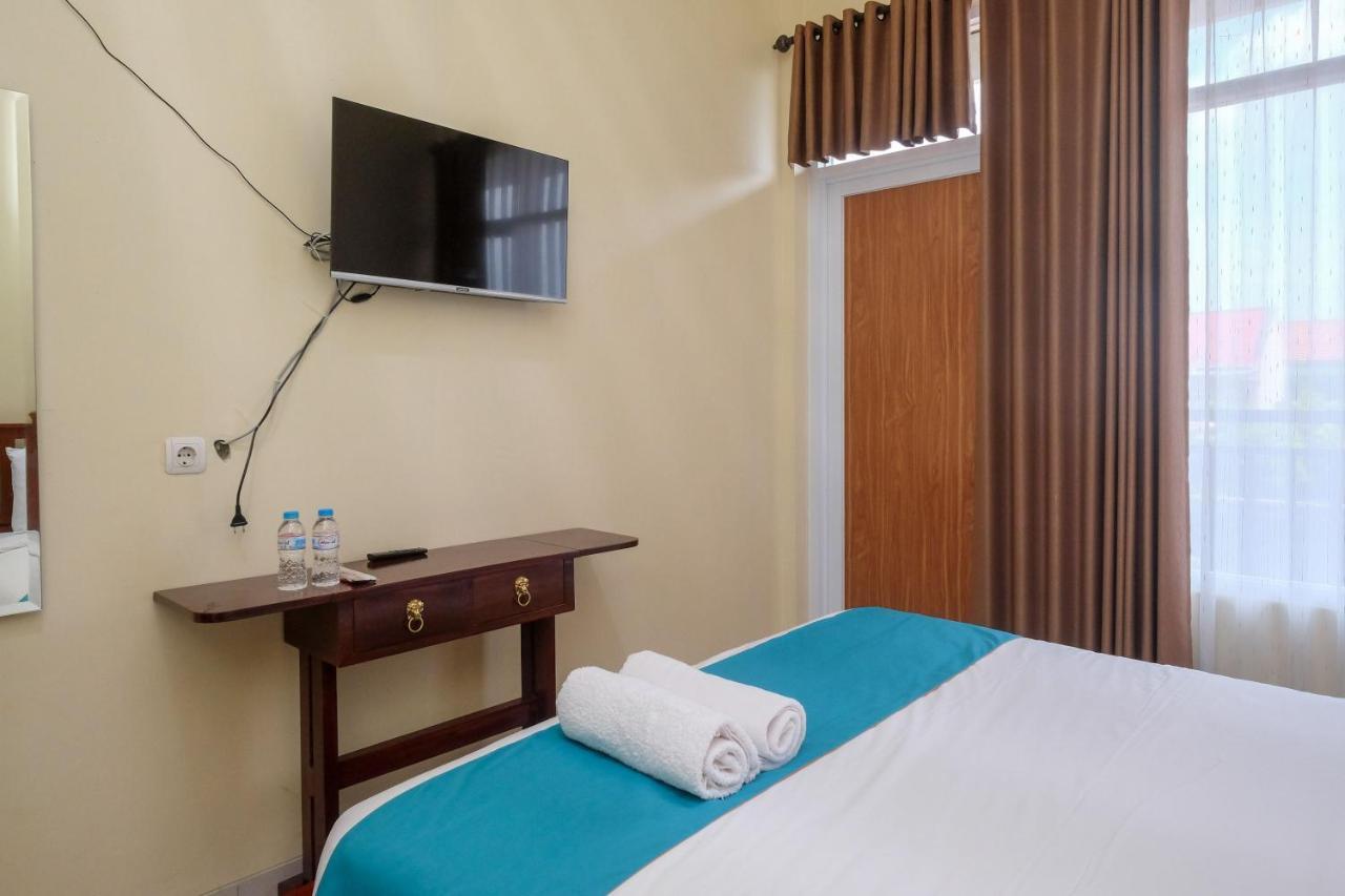 Sans Hotel Kumbang Yogyakarta By Reddoorz Exteriér fotografie