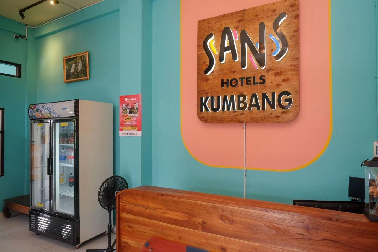 Sans Hotel Kumbang Yogyakarta By Reddoorz Exteriér fotografie